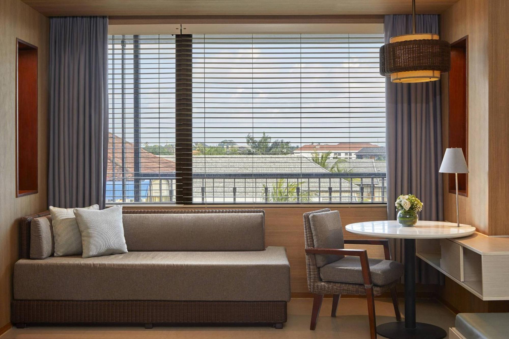 Courtyard By Marriott Bali Seminyak Resort Eksteriør billede A room at the hotel